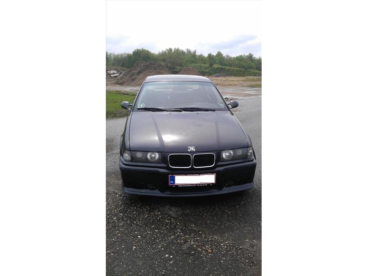 BMW E36 316i billede 1