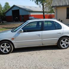 Nissan Primera P10 1,6 LX