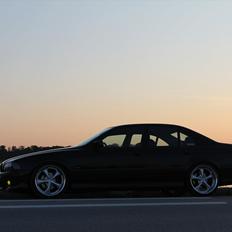 BMW E39 523I <----DuB sA fUcK---->**SOLGT**