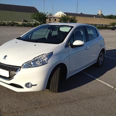 Peugeot 208 1,6 e-Hdi Allure