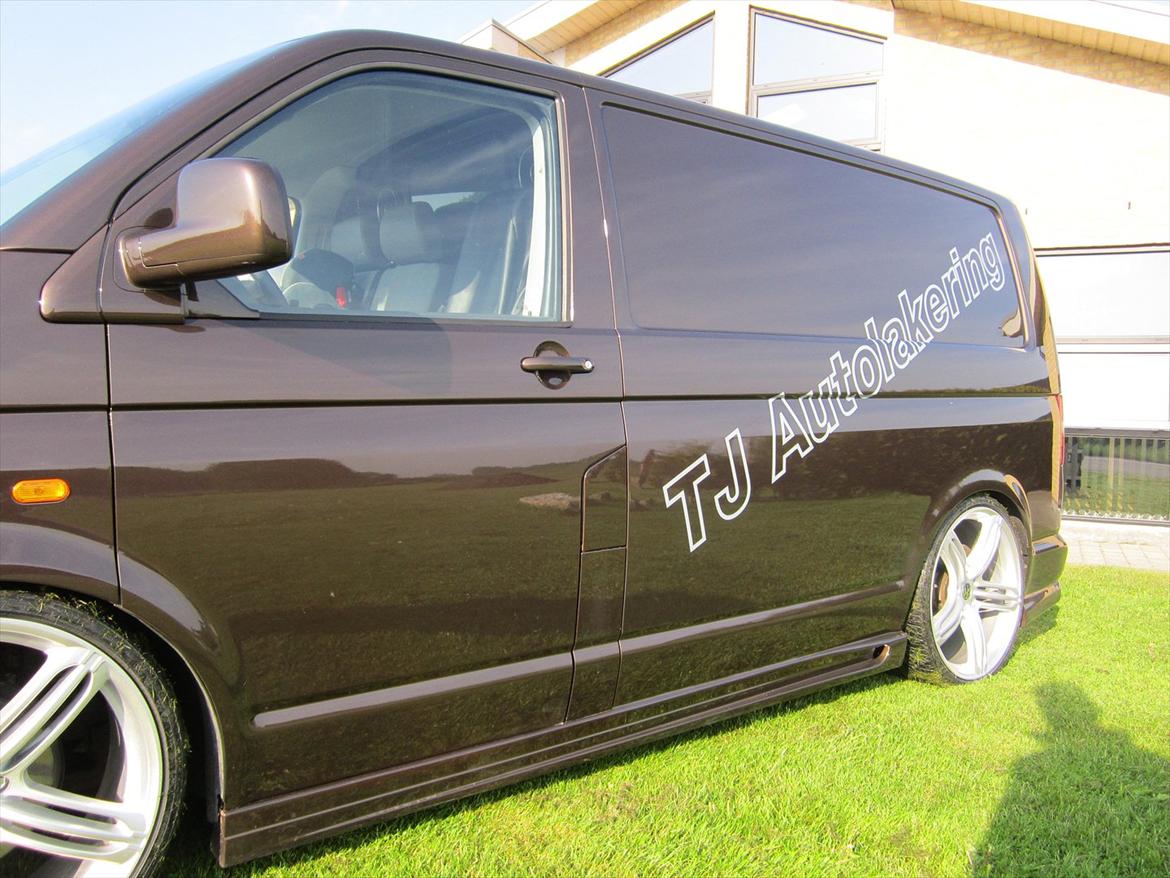 VW Transporter T5 billede 2