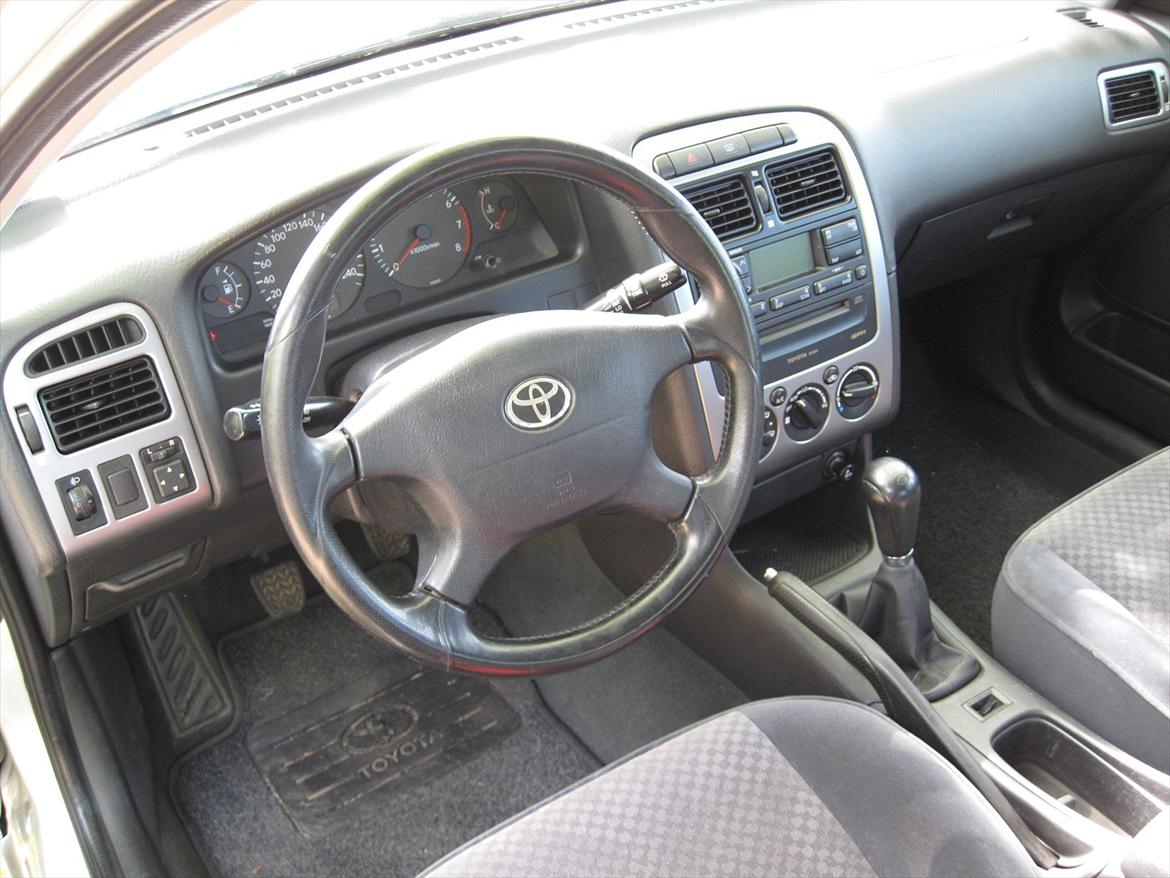 Toyota Avensis 1,8 billede 13