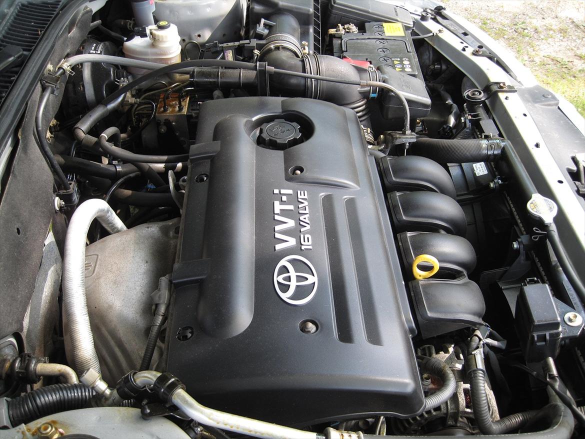 Toyota Avensis 1,8 billede 14