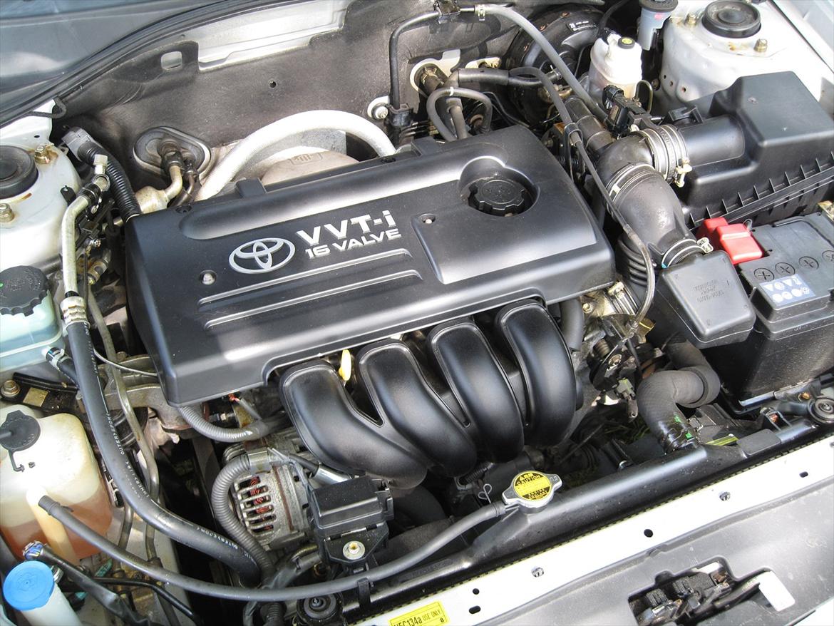 Toyota Avensis 1,8 billede 15