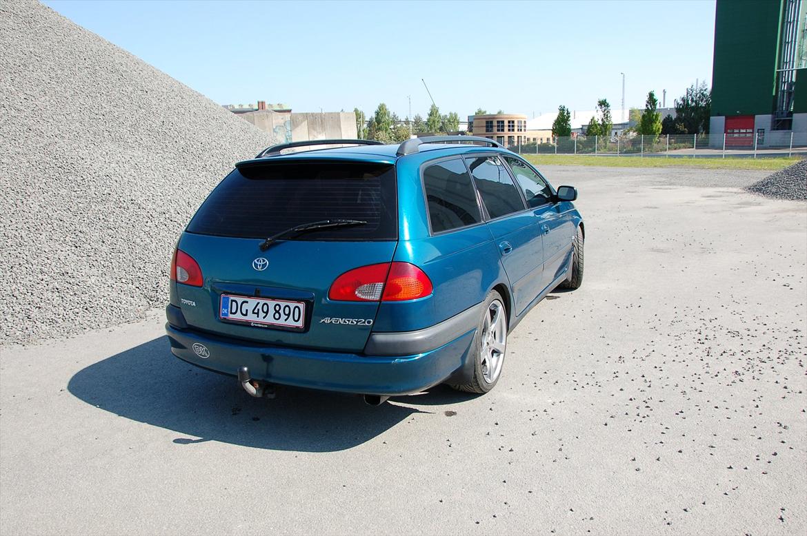 Toyota Avensis 2,0 Sol billede 4