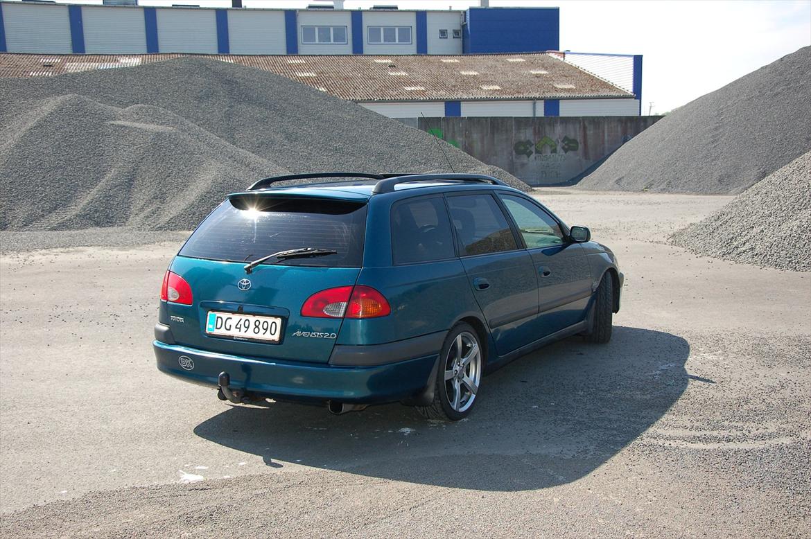 Toyota Avensis 2,0 Sol billede 6