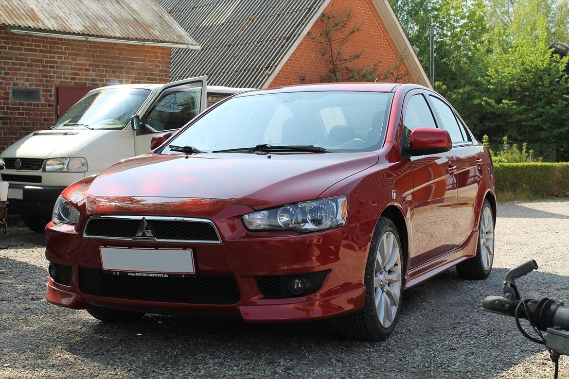 Mitsubishi Lancer Intense Sports Sedan billede 3