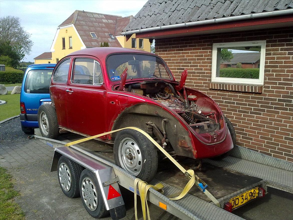 VW 1300 - Pakket og klar til at komme hjem billede 1