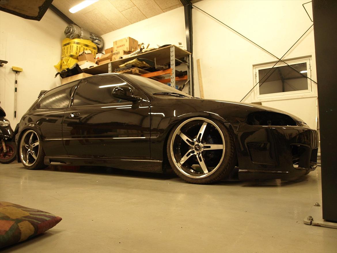 Honda Civic EG4 - Luftundervogn monteret igen, juleprojektet '11. billede 15