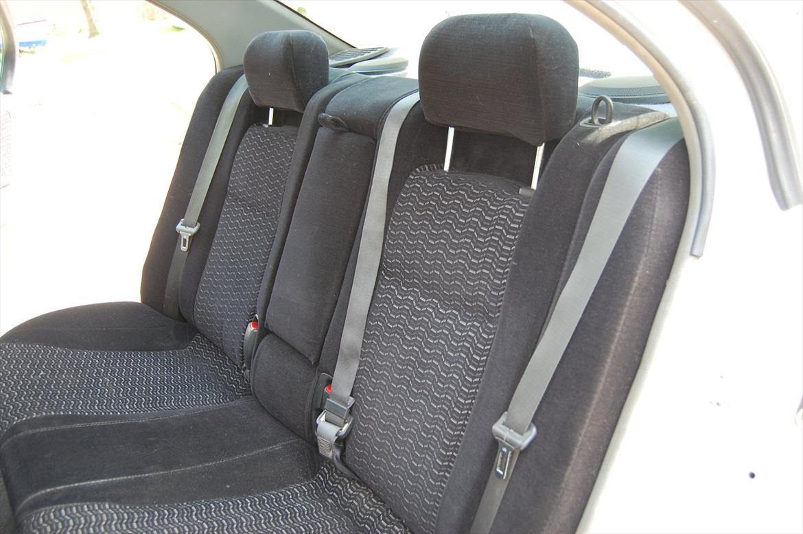 Nissan Primera P10 1,6 LX billede 19