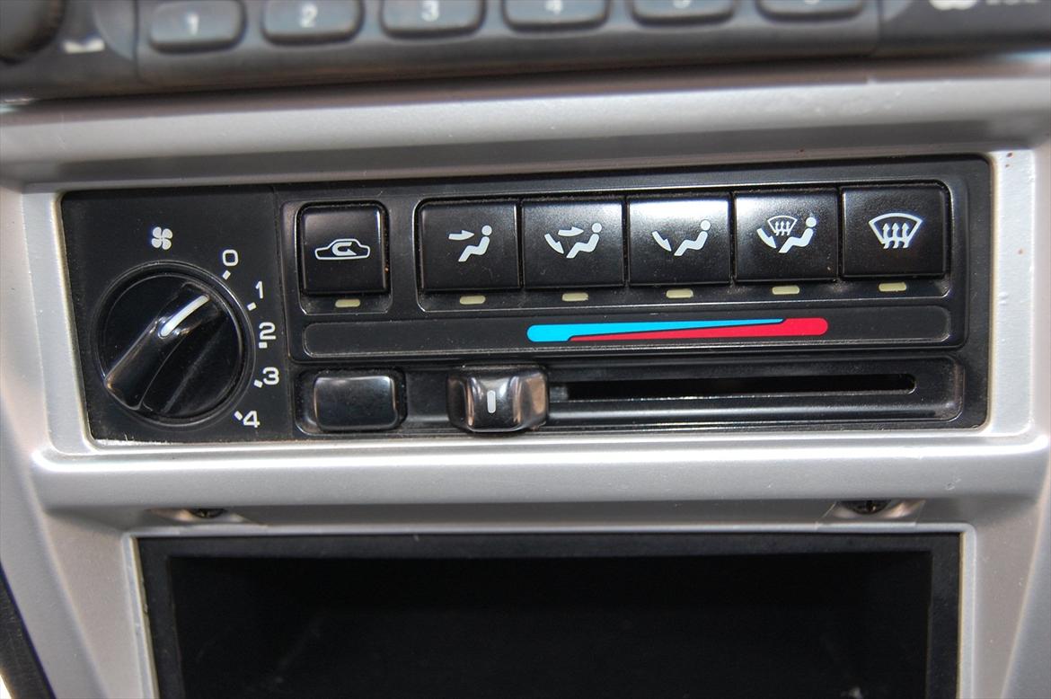 Nissan Primera P10 1,6 LX billede 14