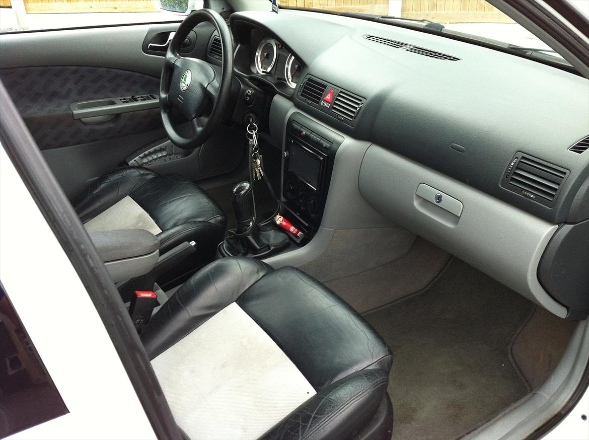 Skoda Octavia Solgt 14-1-14 billede 5