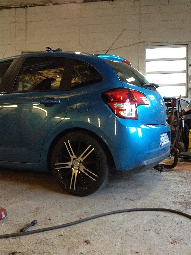 Citroën C3 - Så er den sænket bagi. billede 14