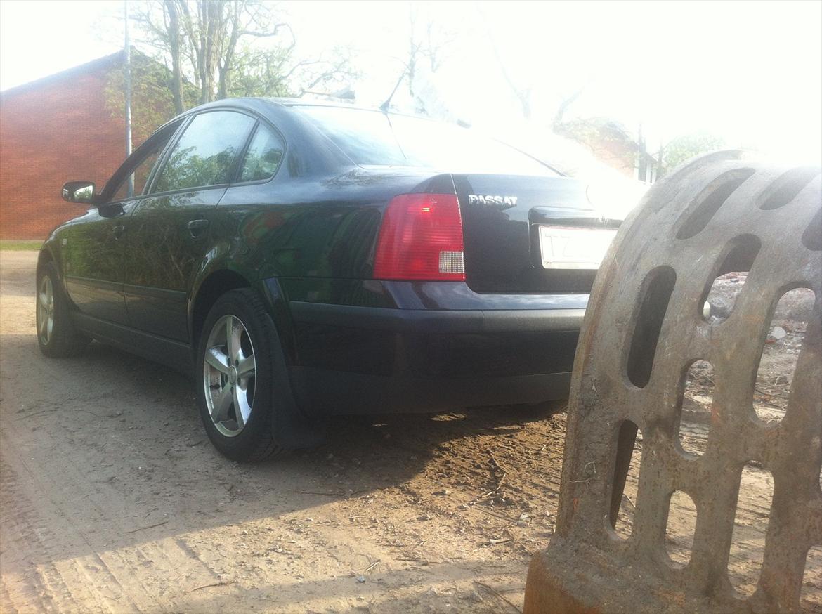 VW Passat Limo 1,8T 20V SOLGT billede 3