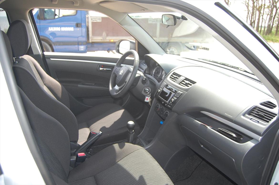 Suzuki Swift - SOLGT billede 14