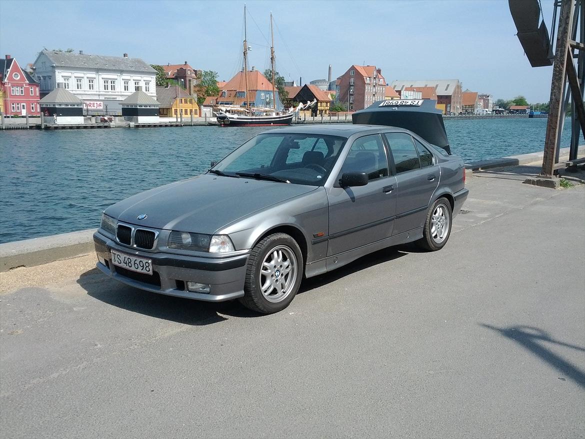 BMW e36 320i  billede 2