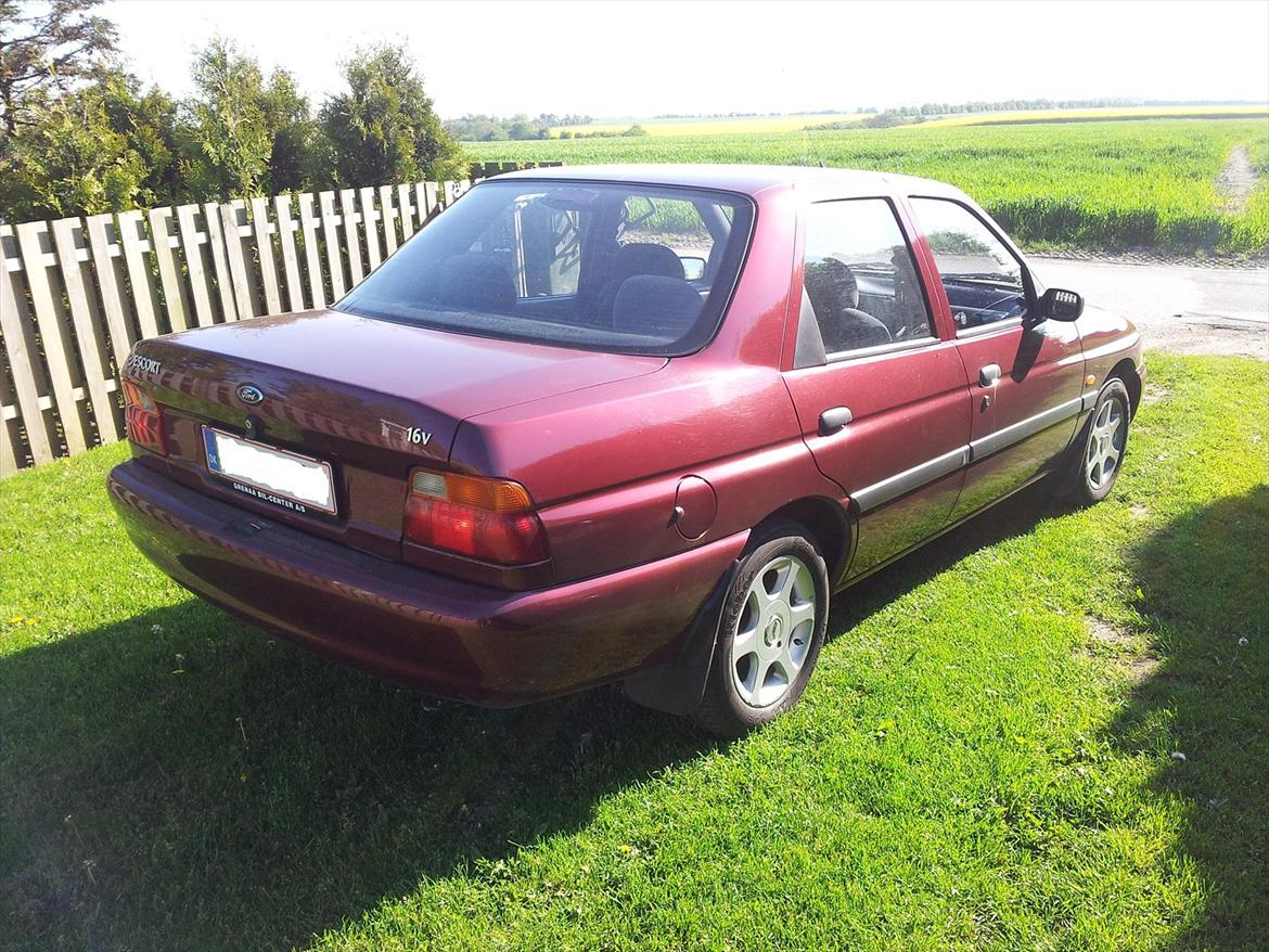 Ford Escort 1.6 Country billede 7