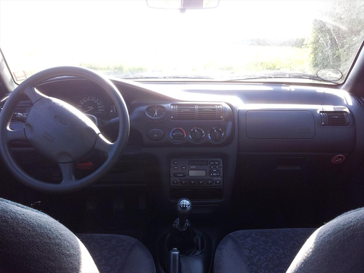 Ford Escort 1.6 Country billede 11