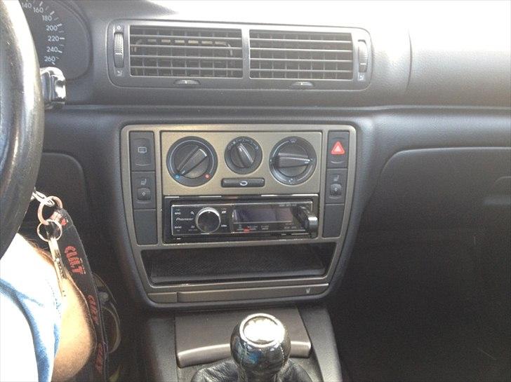 VW Passat 1.8T 20V Limo SOLGT billede 15