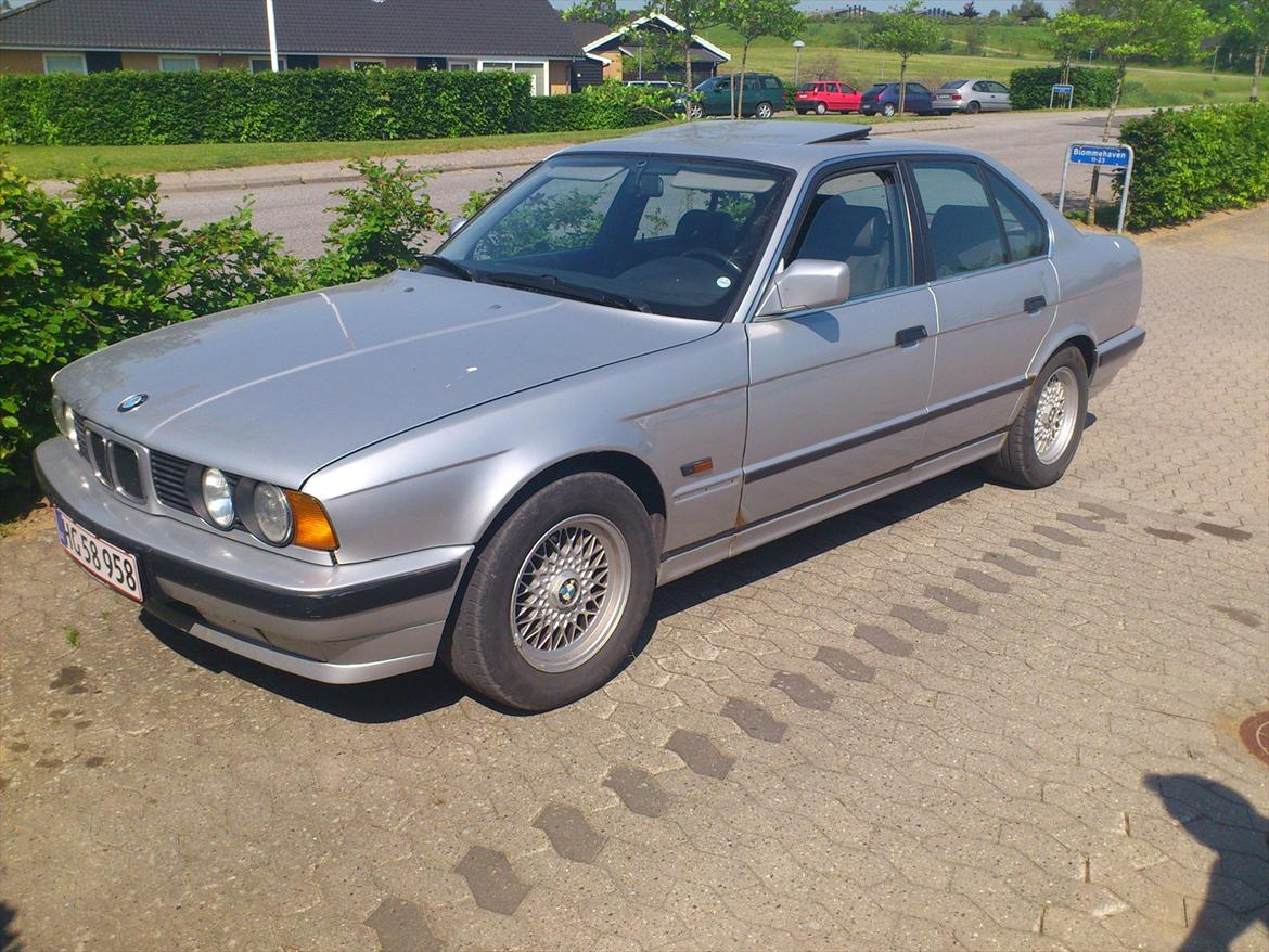 BMW 525i billede 1