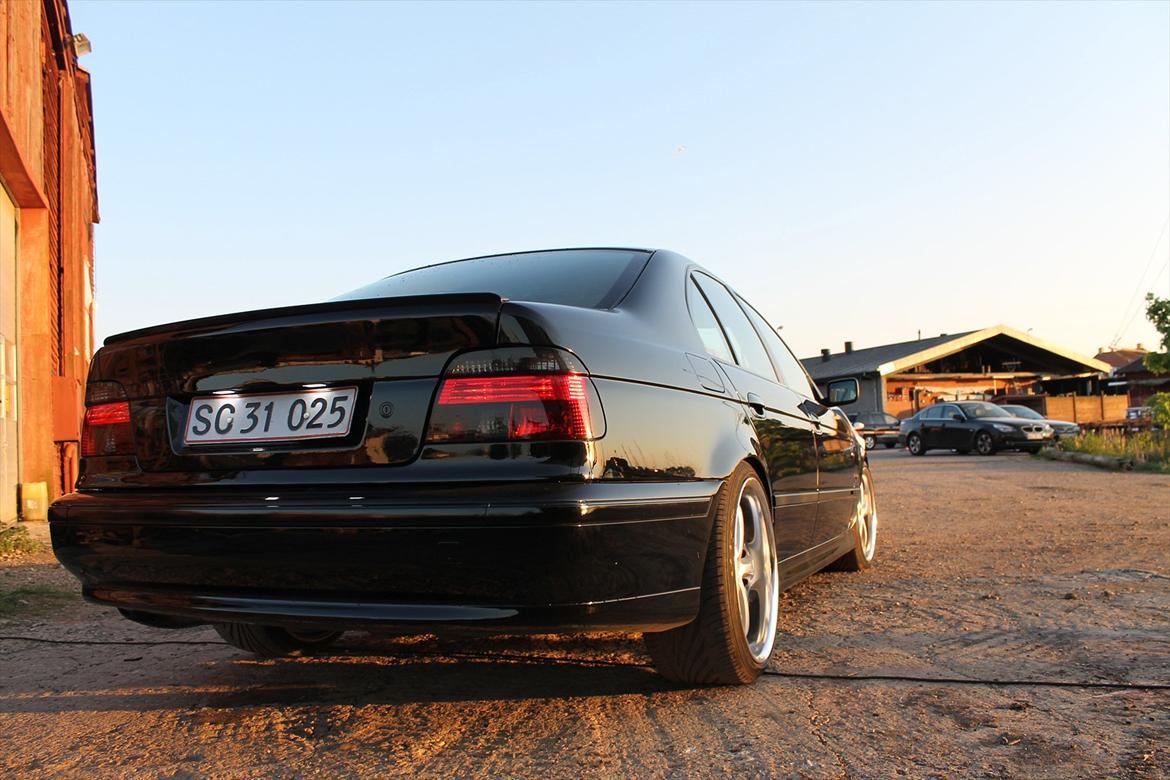 BMW E39 523I <----DuB sA fUcK---->**SOLGT** billede 9