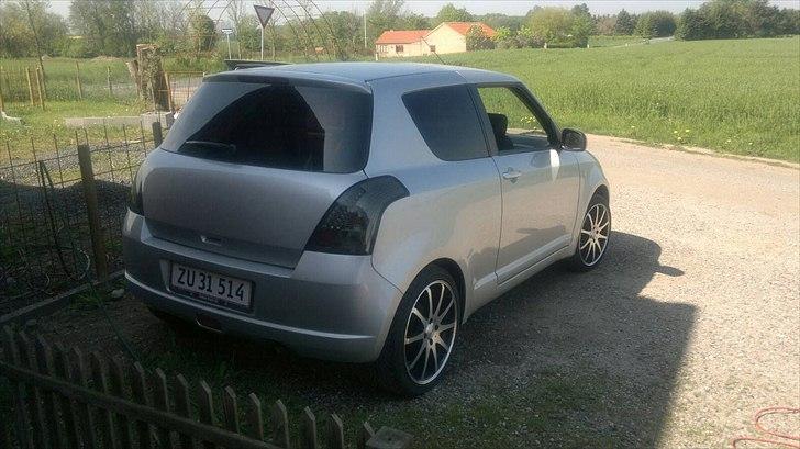 Suzuki swift billede 7