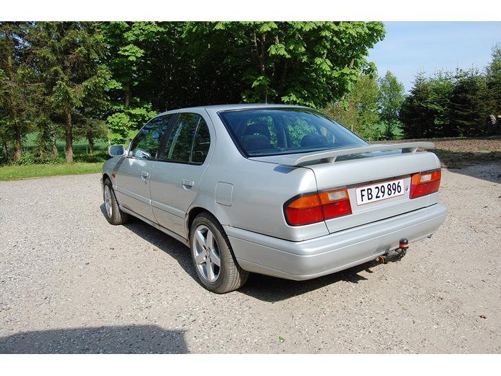 Nissan Primera P10 1,6 LX billede 1