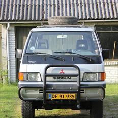 Mitsubishi Shogun GLX TD 4x4 (Solgt)