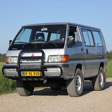 Mitsubishi Shogun GLX TD 4x4 (Solgt)