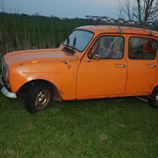 Renault 4 Solgt