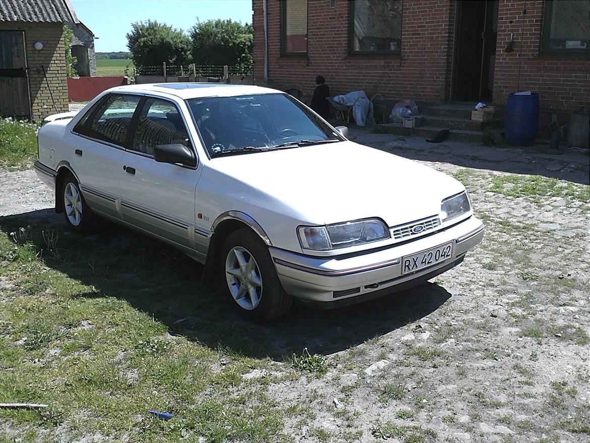 Ford Scorpio 2,4i cl - Ny poleret, og med hvide forblink, ser da godt ud 27/5-12 billede 12