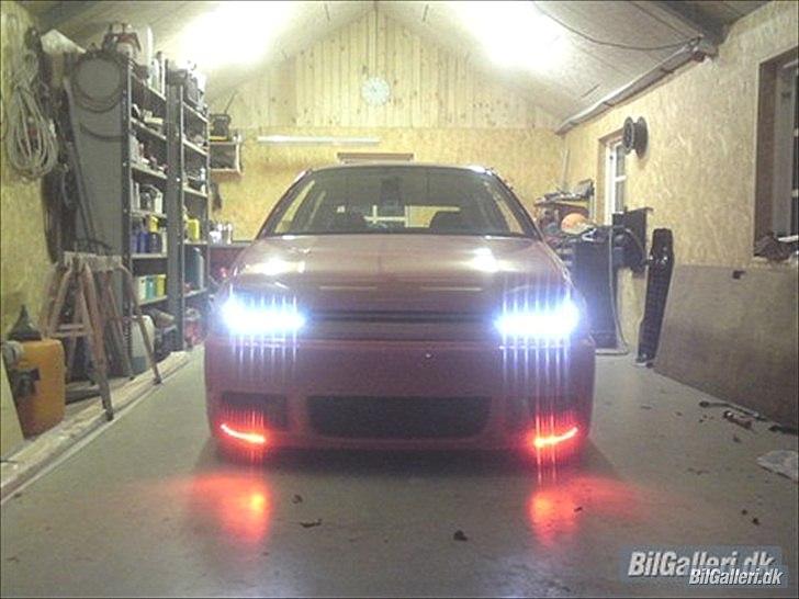 VW Golf 3 cl. Orange lyn!  - med de gamle lygter..
men her ses blinklysende ! :) lækker detalje billede 19