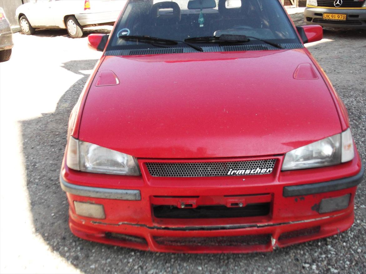 Opel kadet - ved ikk rigtig om den skal beholdes original her ....... hjælp mig hvis i har et godt forslag billede 2