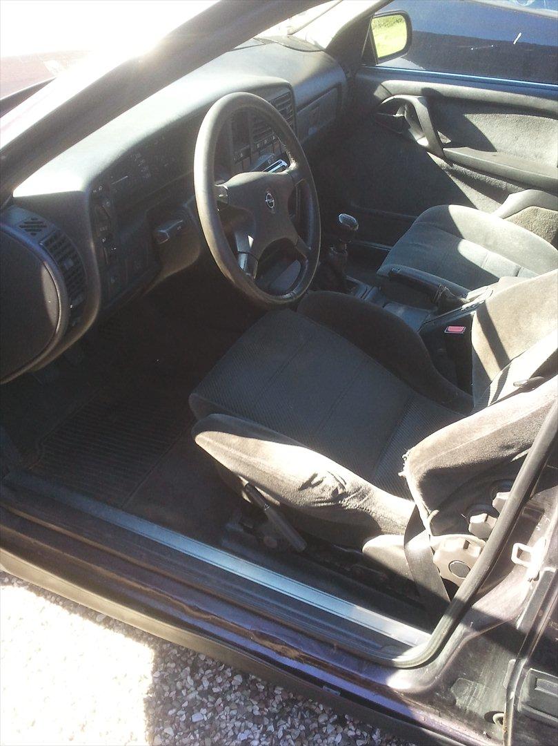 Opel Omega 3.0 24V st.car billede 5