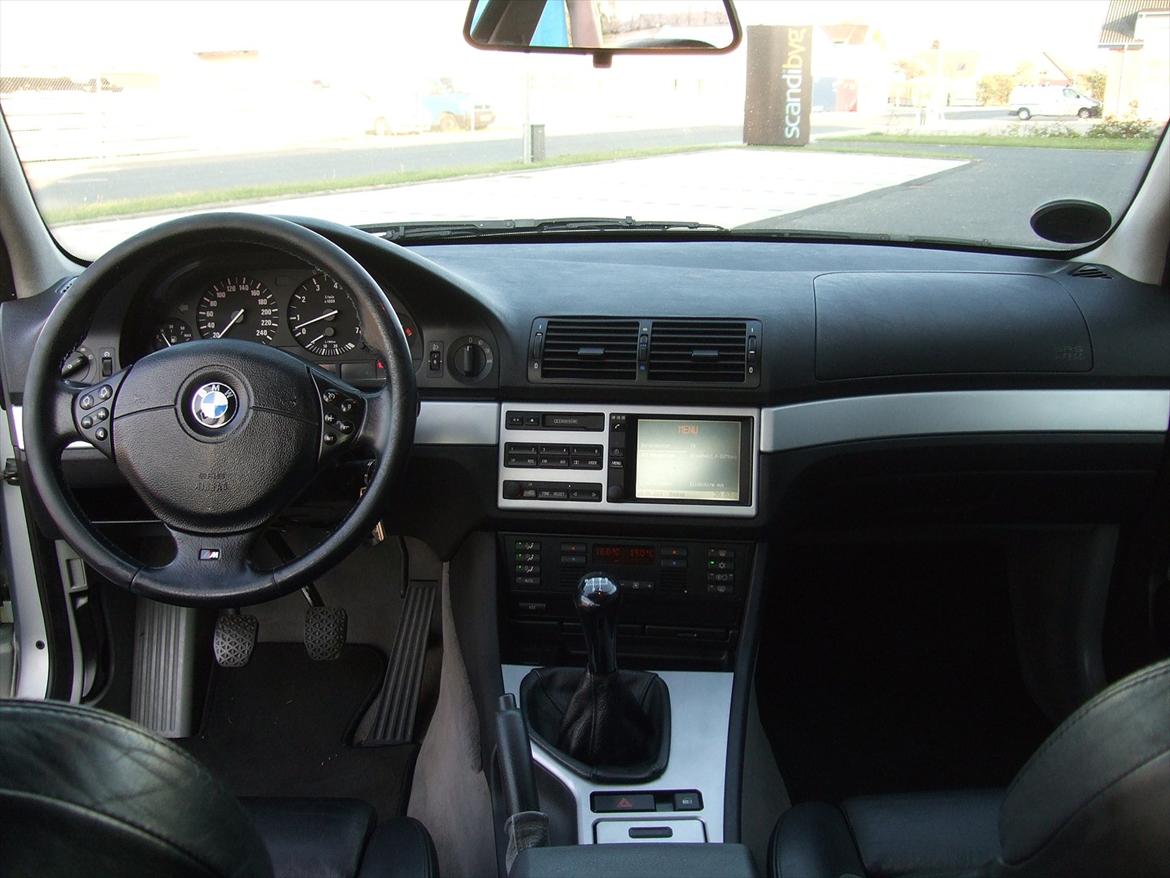 BMW E39 523i billede 9