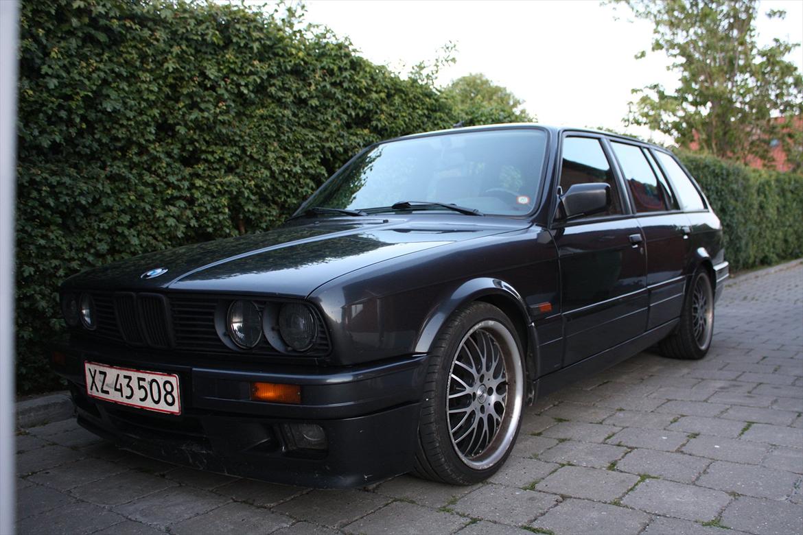 BMW E30 325 Touring - SOLGT billede 1