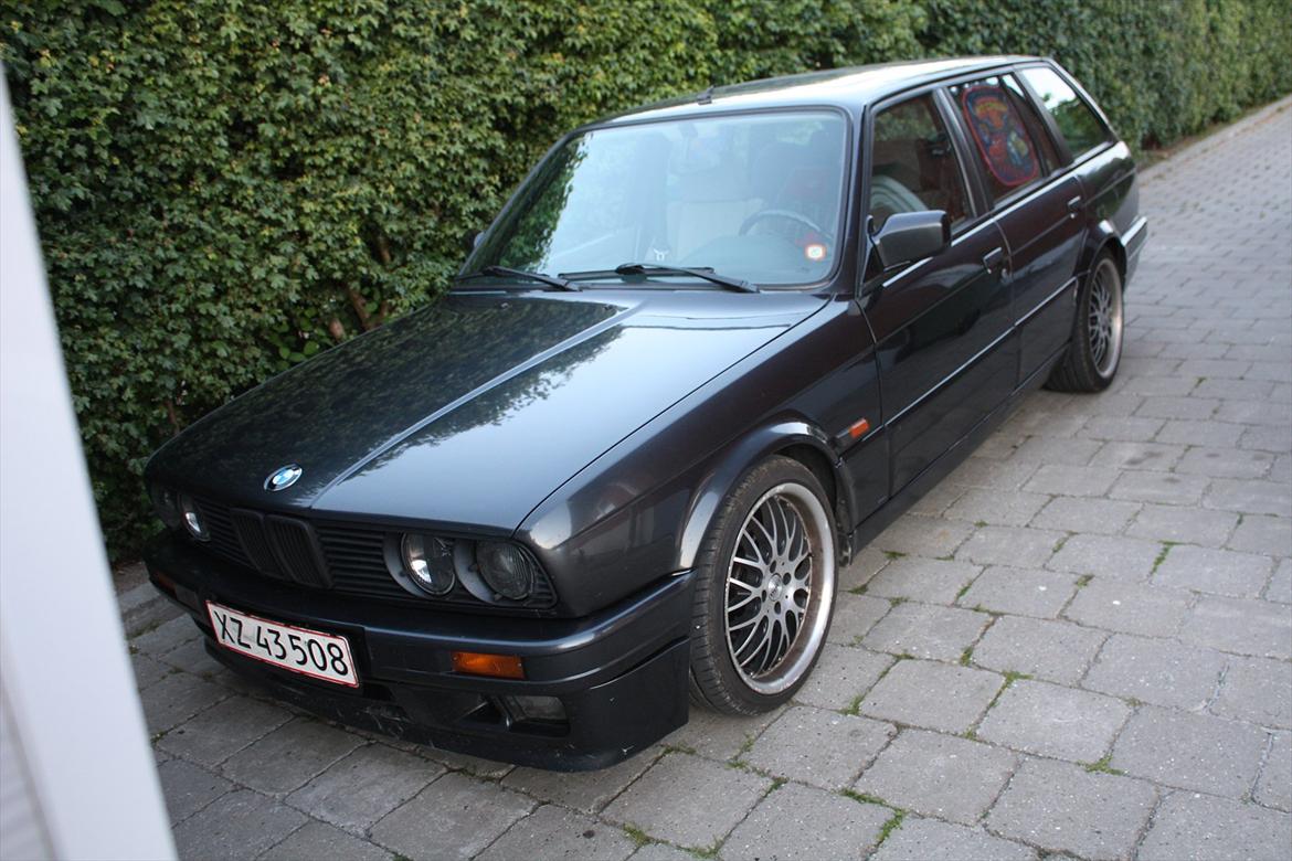 BMW E30 325 Touring - SOLGT billede 2