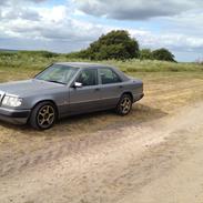 Mercedes Benz E-klasse 300D (W124)