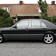 Mercedes Benz 320 SE
