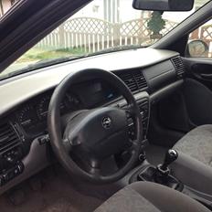 Opel vectra 1,8 16 v