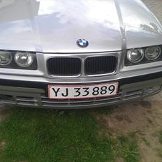 BMW e36 320i