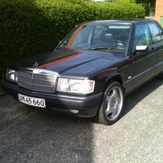 Mercedes Benz 190E
