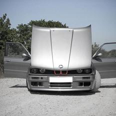 BMW E30 325