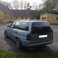 Opel astra f 1,8 16v caravan