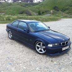 BMW E36 325i Aut Coupe