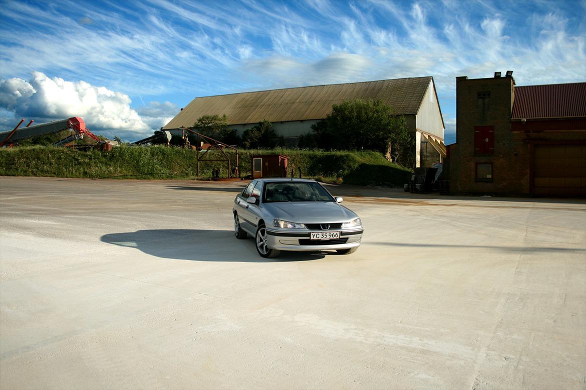 Peugeot 406 billede 2
