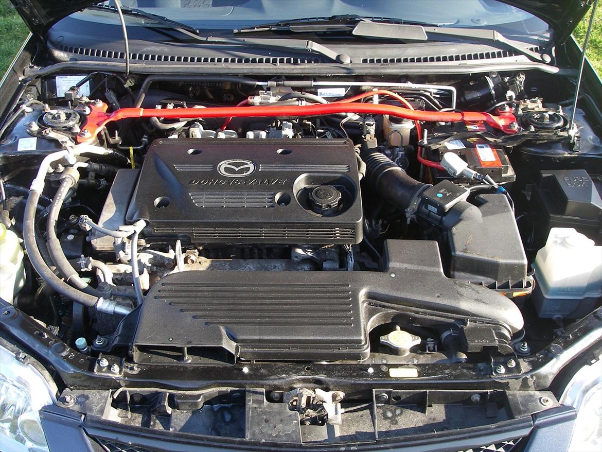 Mazda 323F Sportive. 5 dørs hatchback SOLGT billede 12