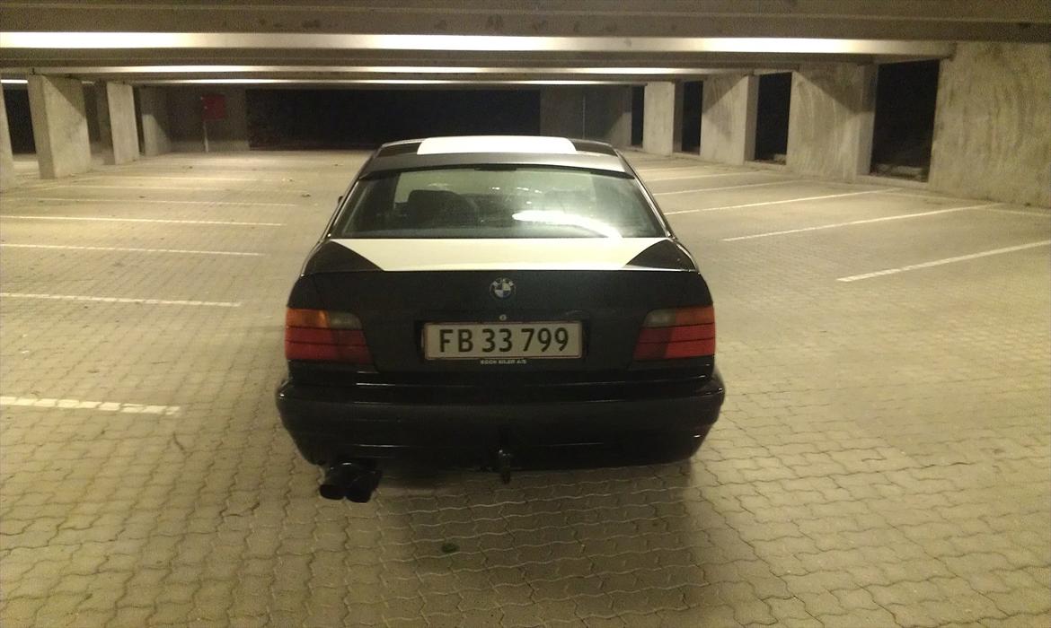 BMW 318 is billede 7