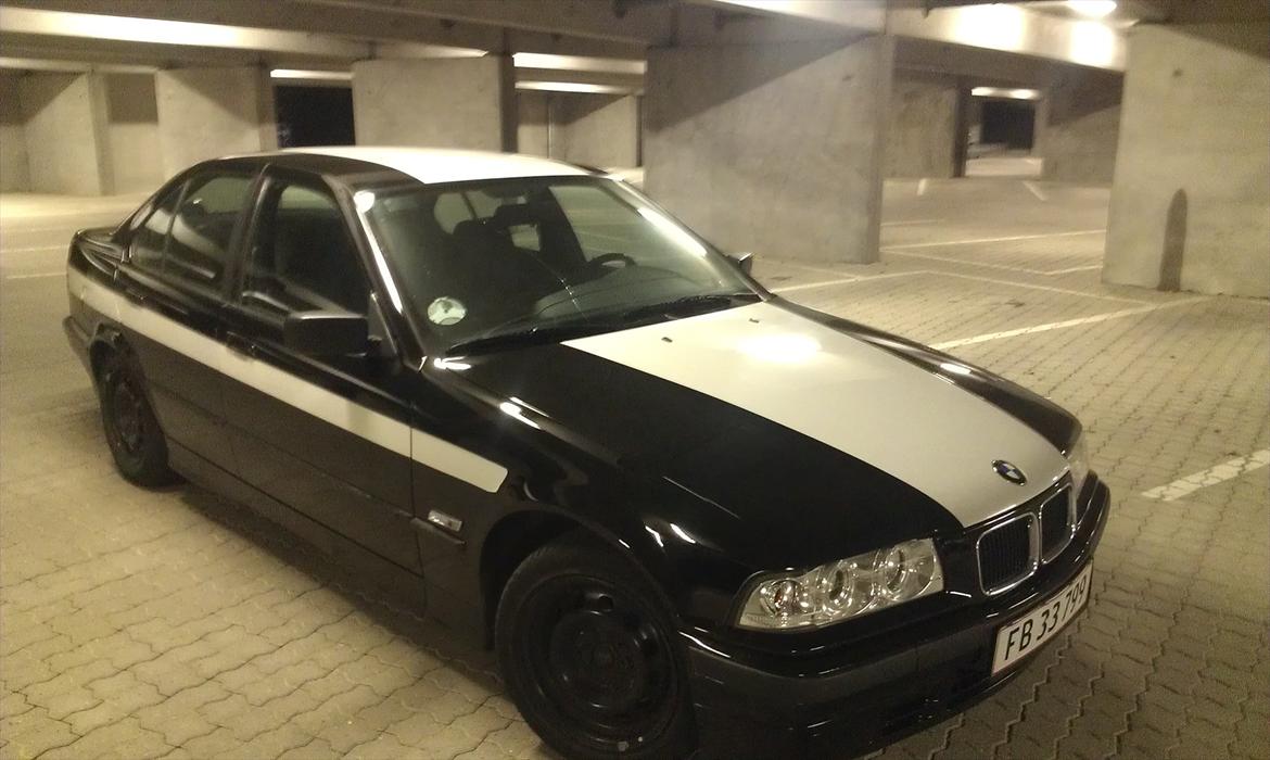 BMW 318 is billede 9