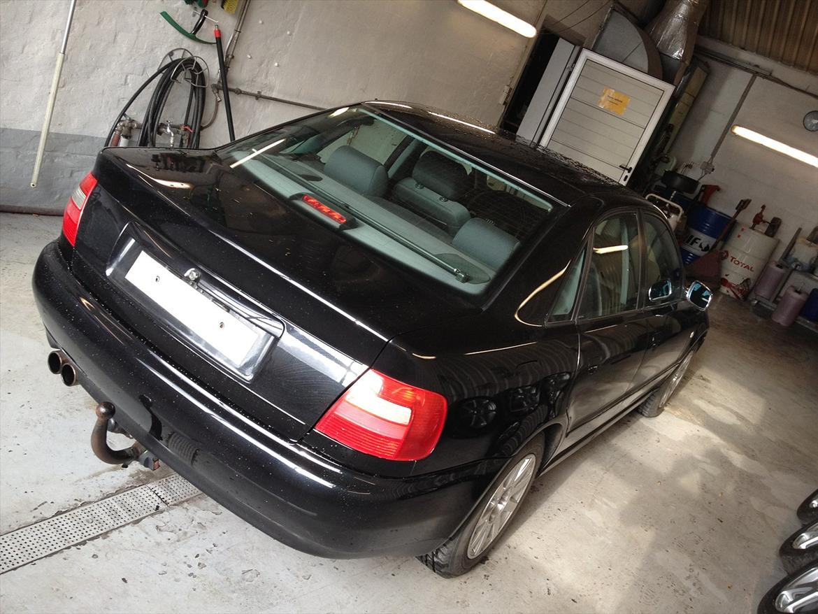 Audi A4 1.8 T Limousine billede 3